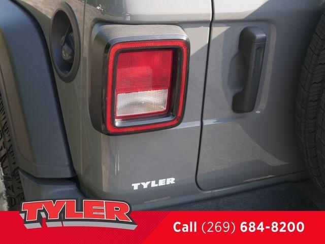 used 2021 Jeep Wrangler Unlimited car, priced at $32,883