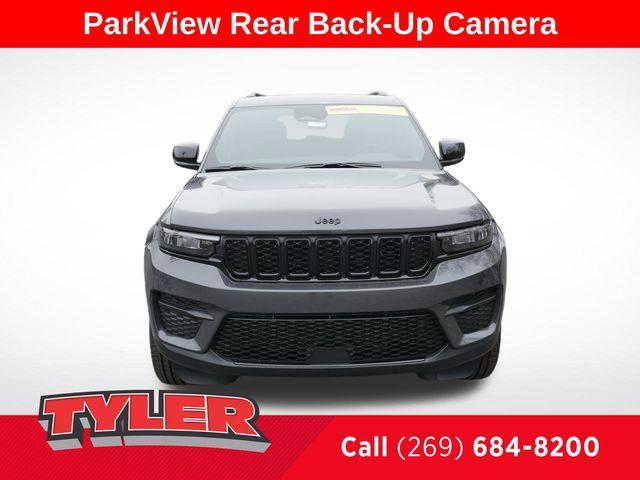 new 2025 Jeep Grand Cherokee car, priced at $42,972
