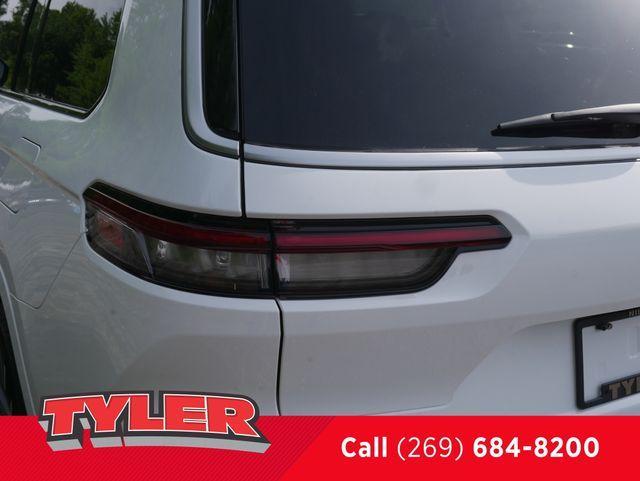 new 2025 Jeep Grand Cherokee L car
