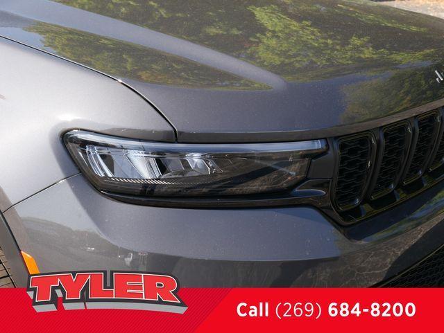 new 2025 Jeep Grand Cherokee car, priced at $42,491