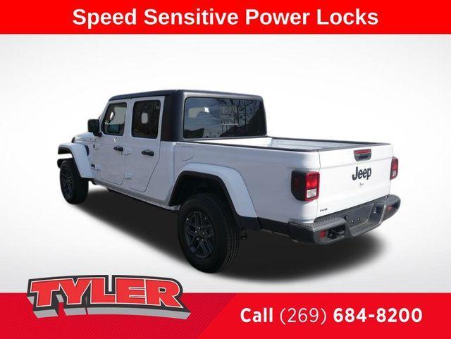 new 2024 Jeep Gladiator car, priced at $41,691