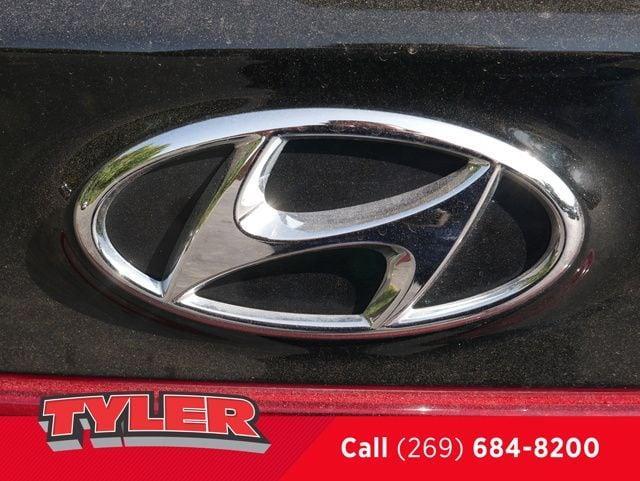 used 2022 Hyundai Santa Fe car, priced at $23,800