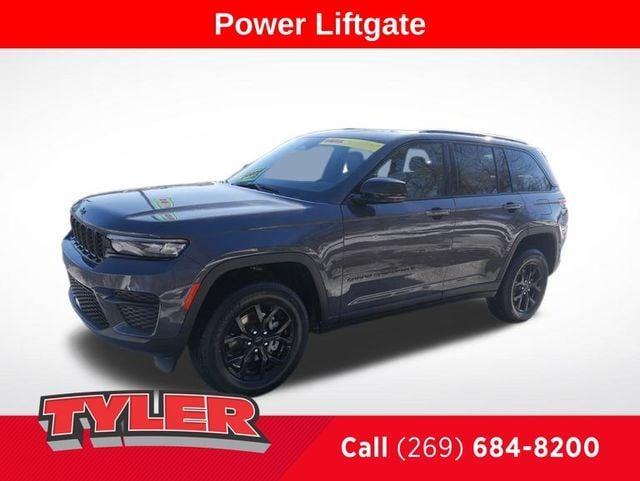 new 2025 Jeep Grand Cherokee car, priced at $42,284