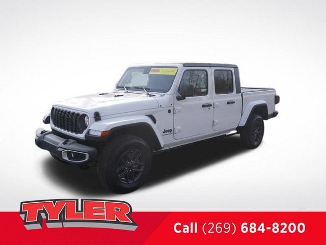 new 2024 Jeep Gladiator car, priced at $44,150