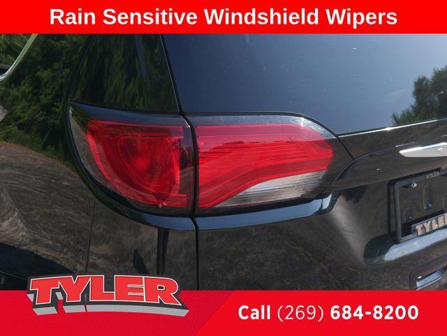 used 2020 Chrysler Pacifica car, priced at $28,944