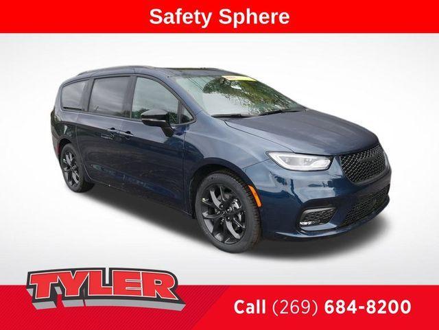 new 2025 Chrysler Pacifica car, priced at $50,540