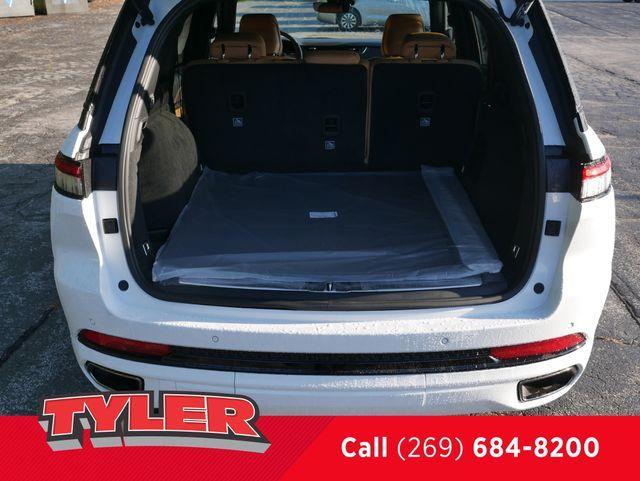 new 2025 Jeep Grand Cherokee car