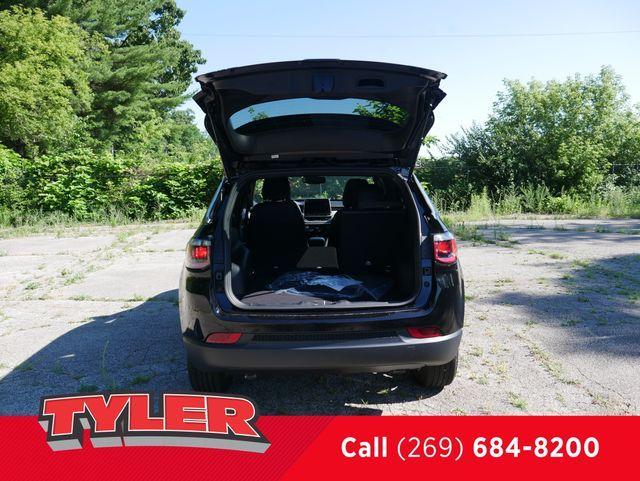 new 2025 Jeep Compass car