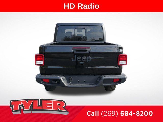 new 2025 Jeep Gladiator car, priced at $48,725