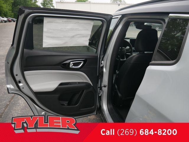 new 2025 Jeep Compass car