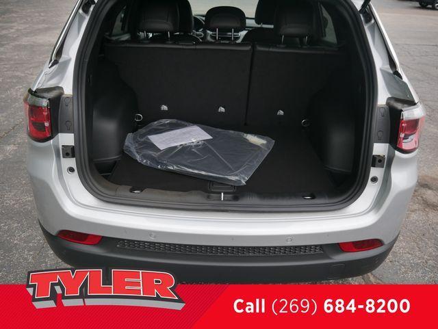 new 2025 Jeep Compass car