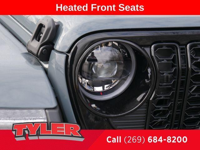 new 2025 Jeep Gladiator car, priced at $45,596