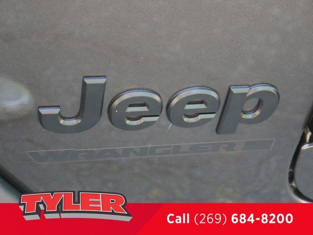 new 2025 Jeep Wrangler car, priced at $41,400