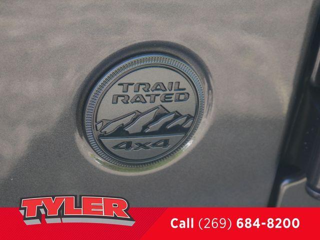 new 2025 Jeep Wrangler car, priced at $41,400