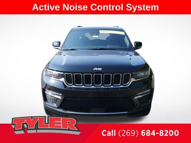 new 2025 Jeep Grand Cherokee car, priced at $45,815