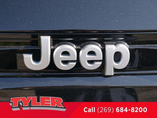new 2025 Jeep Grand Cherokee car, priced at $45,815