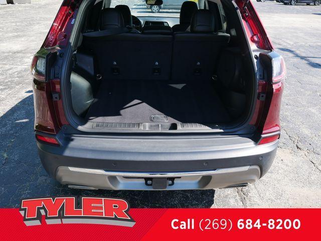 used 2020 Jeep Cherokee car, priced at $21,394