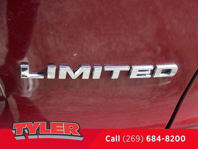 used 2020 Jeep Cherokee car, priced at $21,394