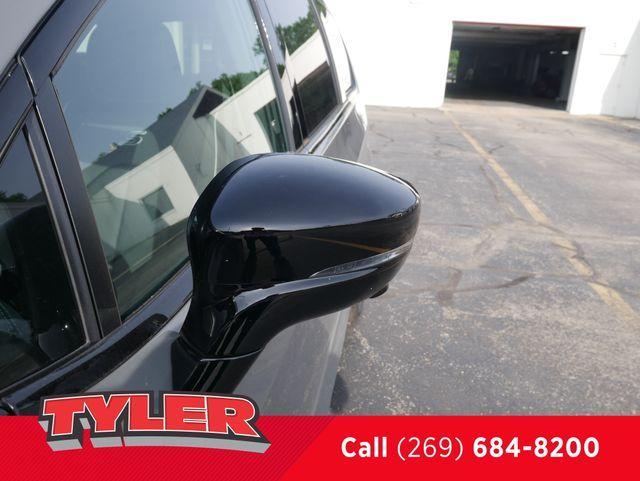 new 2025 Chrysler Pacifica car