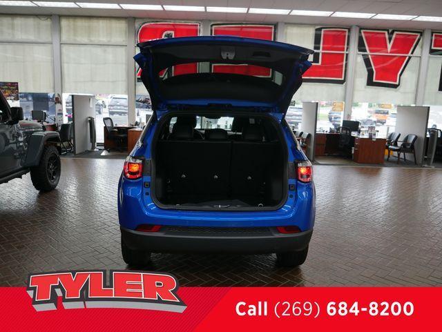 new 2025 Jeep Compass car