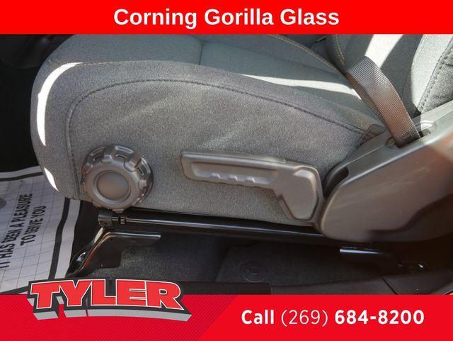 new 2025 Jeep Gladiator car, priced at $47,268