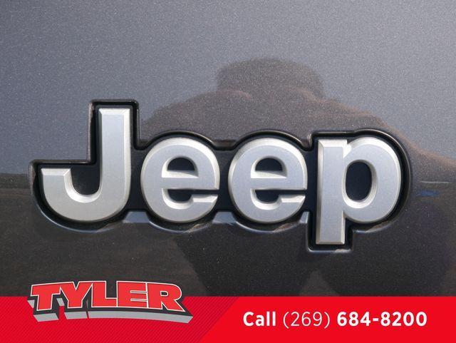 new 2025 Jeep Grand Cherokee L car