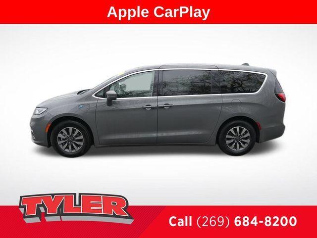 used 2022 Chrysler Pacifica Hybrid car, priced at $20,500