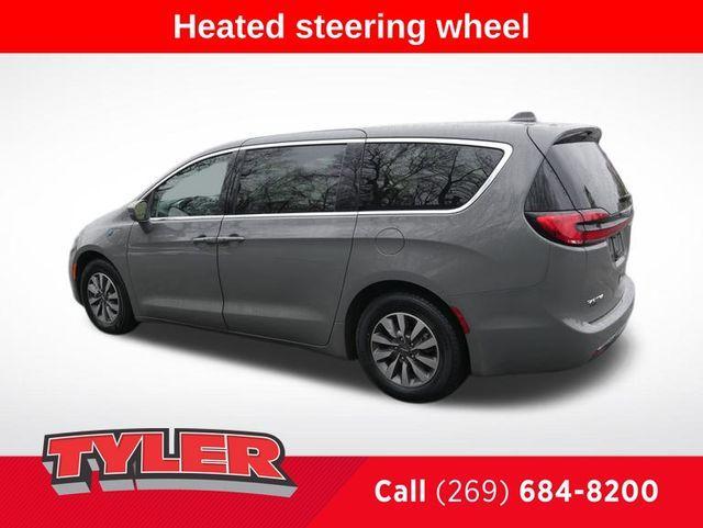 used 2022 Chrysler Pacifica Hybrid car, priced at $20,500