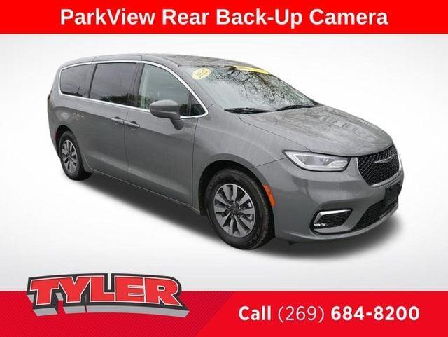 used 2022 Chrysler Pacifica Hybrid car, priced at $20,500