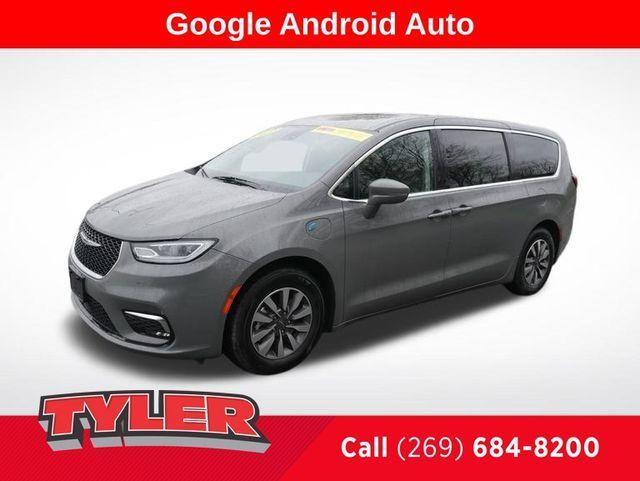 used 2022 Chrysler Pacifica Hybrid car, priced at $20,500