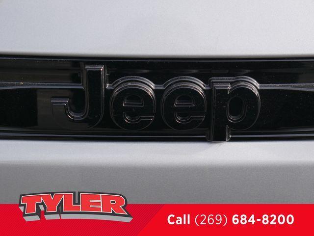 new 2025 Jeep Grand Cherokee car, priced at $50,186