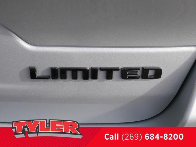new 2025 Jeep Grand Cherokee car, priced at $50,186