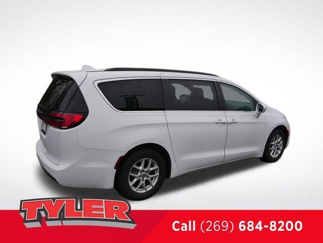 used 2022 Chrysler Pacifica car, priced at $22,500