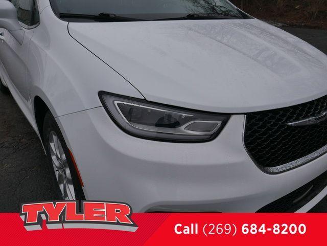 used 2022 Chrysler Pacifica car, priced at $22,500