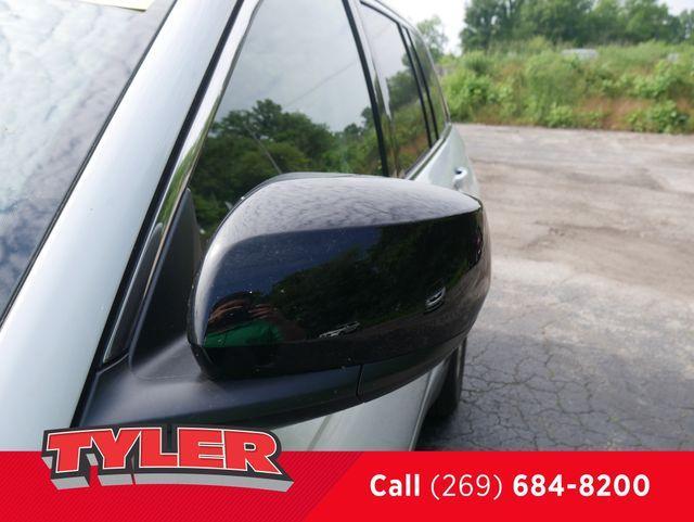 used 2023 Jeep Grand Cherokee car, priced at $32,986