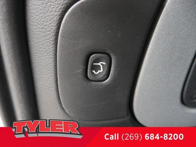 used 2018 Jeep Cherokee car, priced at $20,788