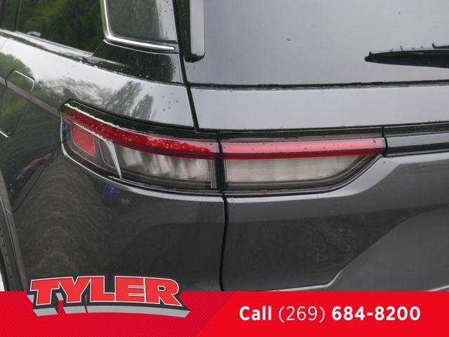 new 2025 Jeep Grand Cherokee car