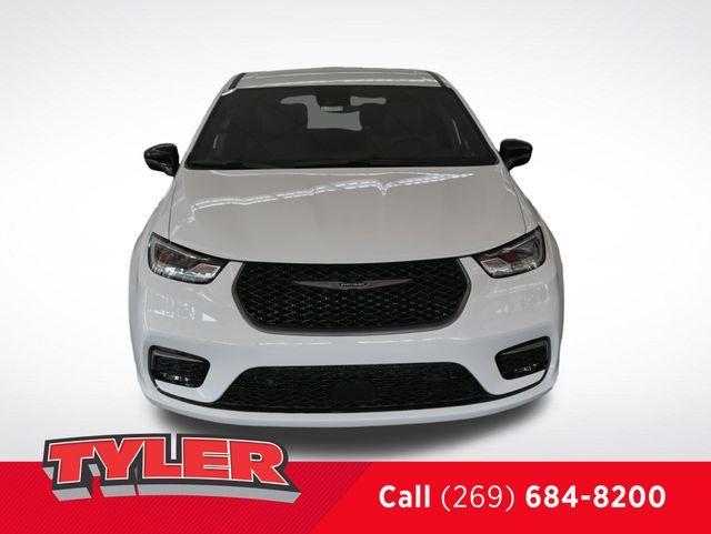 new 2026 Chrysler Pacifica car, priced at $42,782