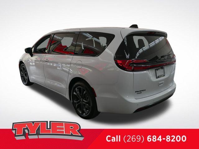 new 2026 Chrysler Pacifica car, priced at $42,782