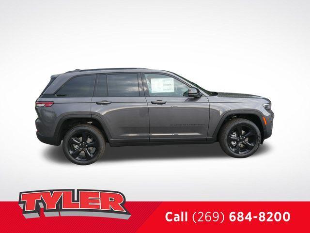 new 2025 Jeep Grand Cherokee car, priced at $48,186