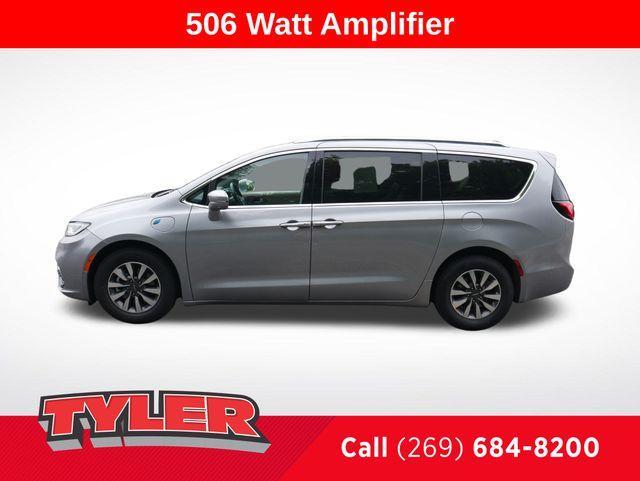 used 2021 Chrysler Pacifica Hybrid car, priced at $21,000
