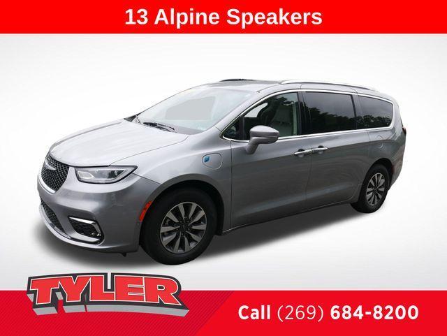 used 2021 Chrysler Pacifica Hybrid car, priced at $21,000