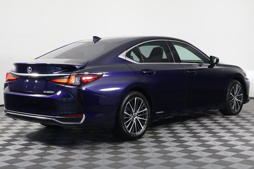 used 2022 Lexus ES 300h car, priced at $29,955