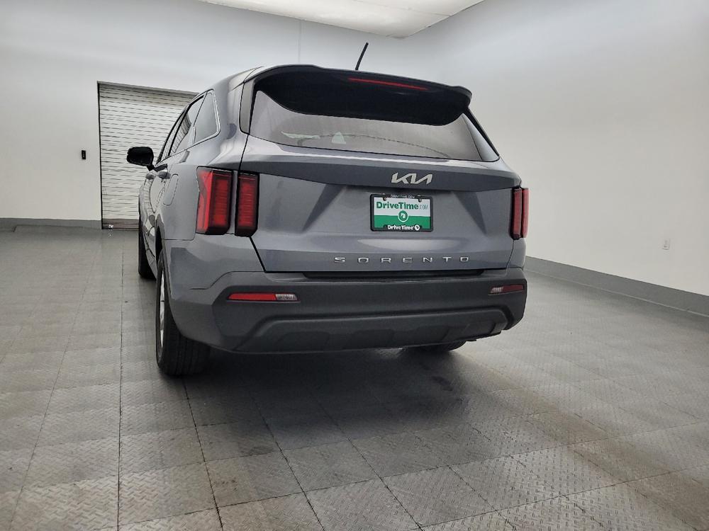 used 2022 Kia Sorento car, priced at $23,595