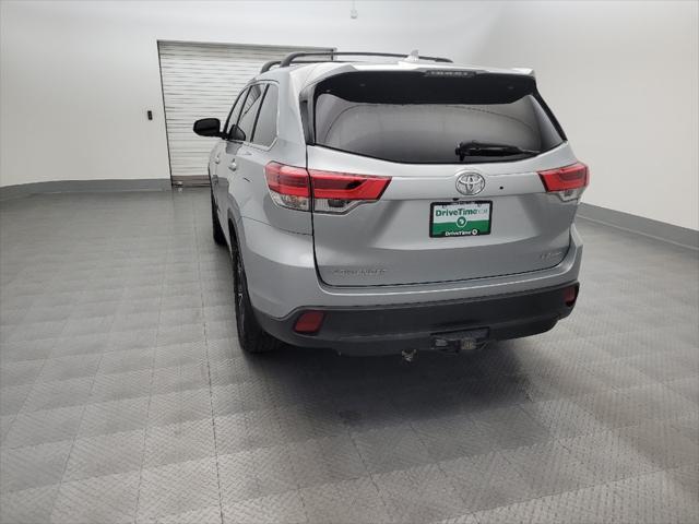 used 2019 Toyota Highlander car, priced at $25,595