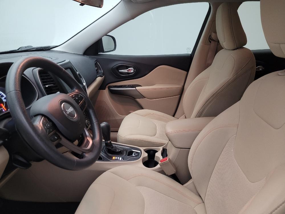 used 2020 Jeep Cherokee car, priced at $16,995