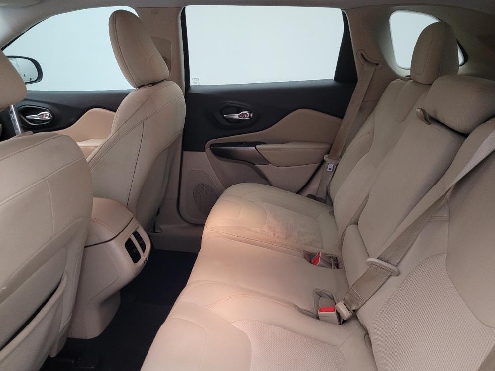 used 2020 Jeep Cherokee car, priced at $16,995