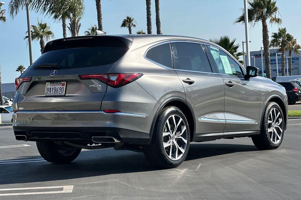 used 2022 Acura MDX car, priced at $34,648