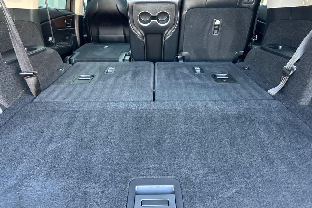 used 2022 Acura MDX car, priced at $34,648