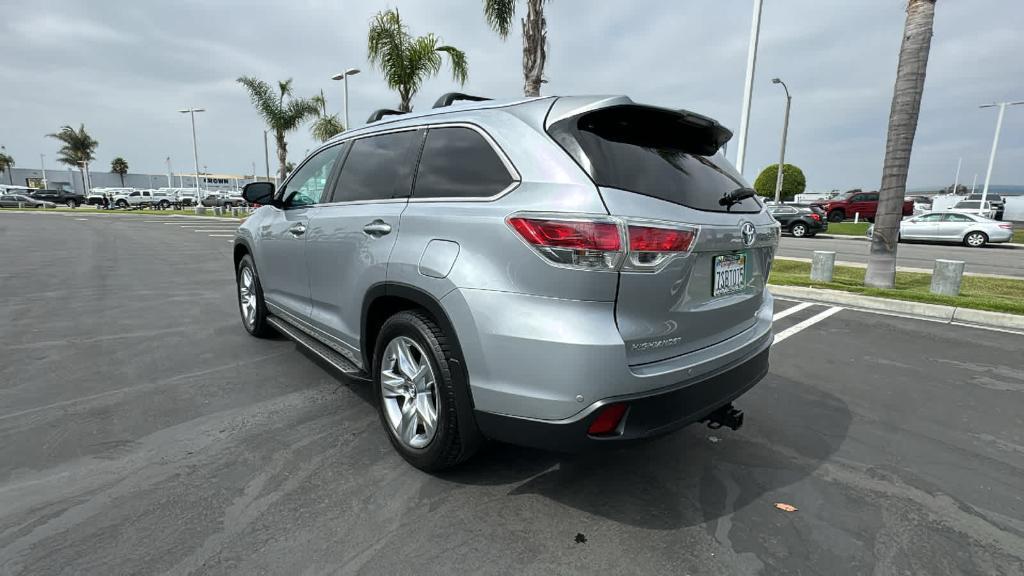 used 2016 Toyota Highlander car, priced at $23,988